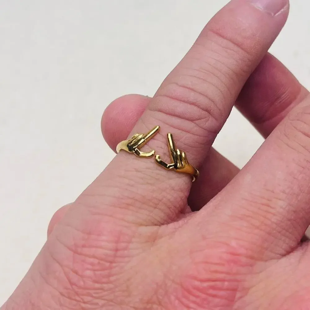 y2k 2000s vintage gold hand heart ring